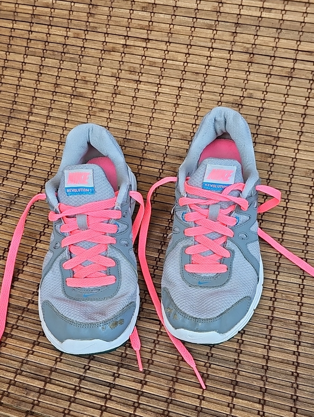 Women's Revolution 2 running shoes in grey, blue & Pink Lightweight Sneakers AJ